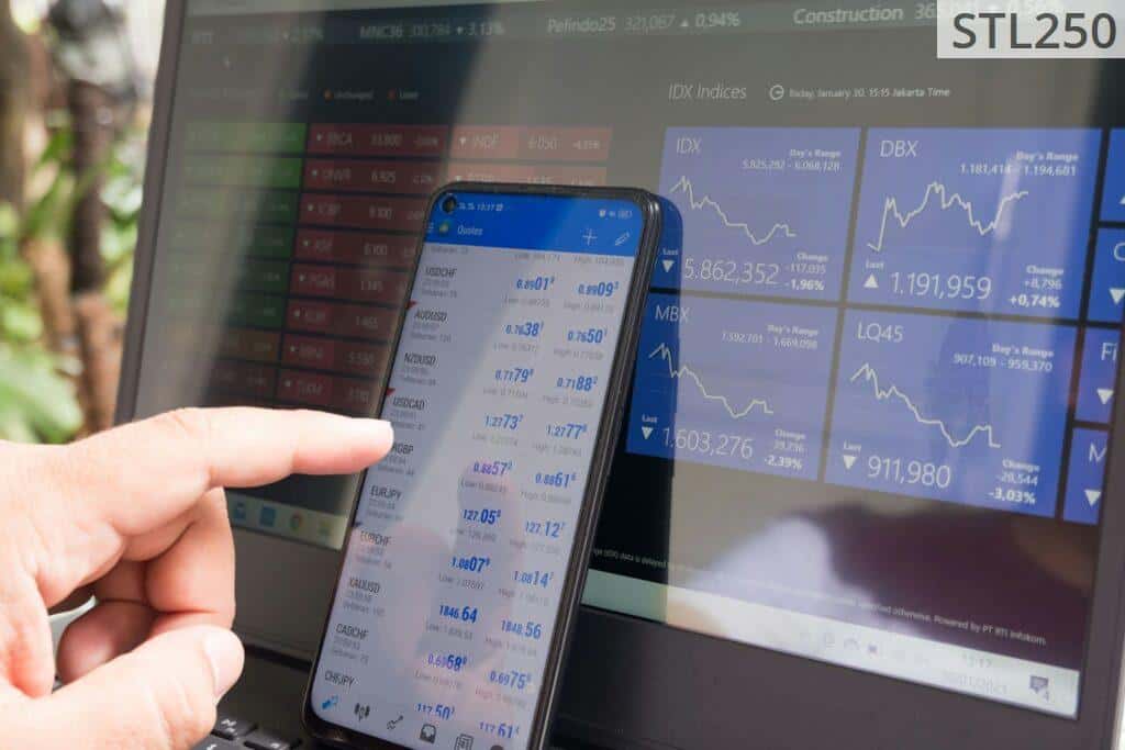 black android smartphone turned on screen