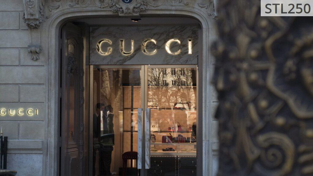 Gucci signage